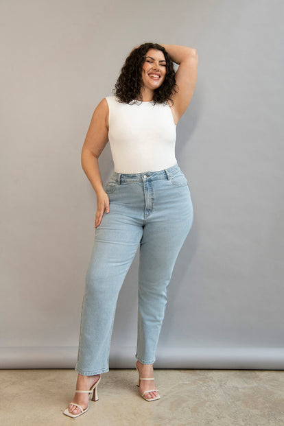 Straight-Fit Jeans Curvy - Light Bleach