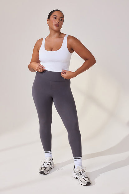 Simone - Height: 5'6 | Wearing Size 42 Tall