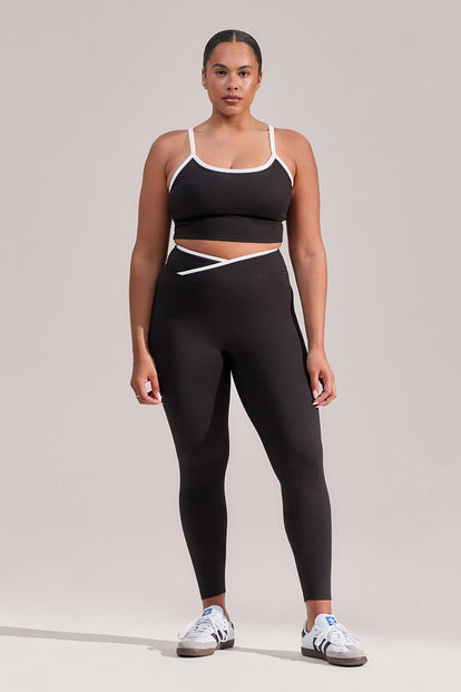 Simone - Height: 5'6 | Wearing Size 42 Tall