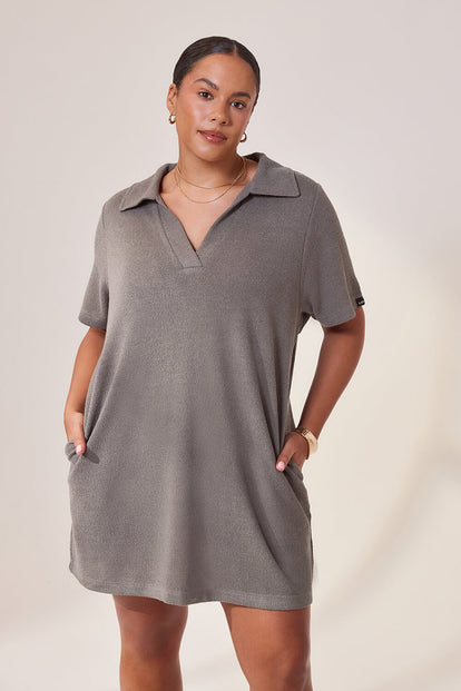 Simone - Height: 5'6 | Wearing Size 42 Tall