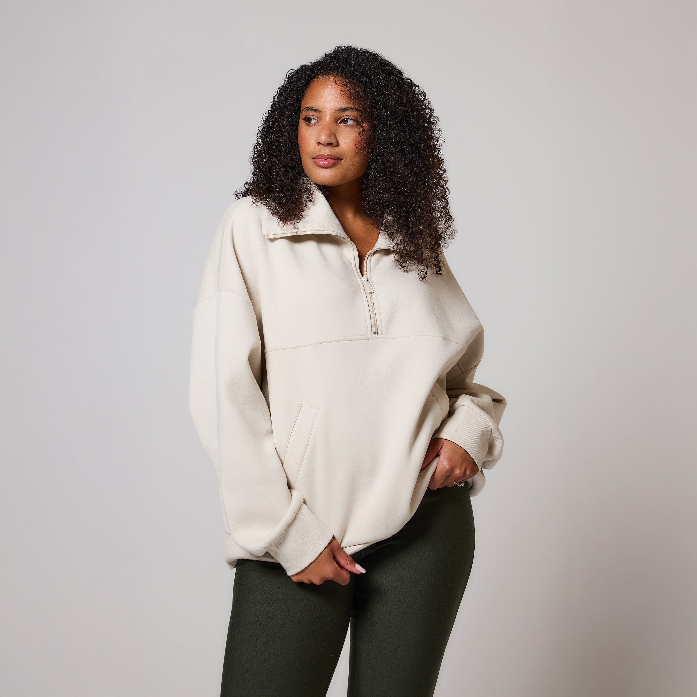 ALL SZN Übergröße 1/4 Zip Bio-Sweatshirt Curvy - Ecru