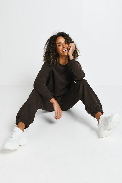 Alltägliche Sweatshirt Komfort- Espresso-Braune