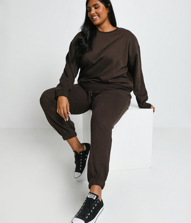 Style Has No Size: Styling Your Plus Size Jogger Sets