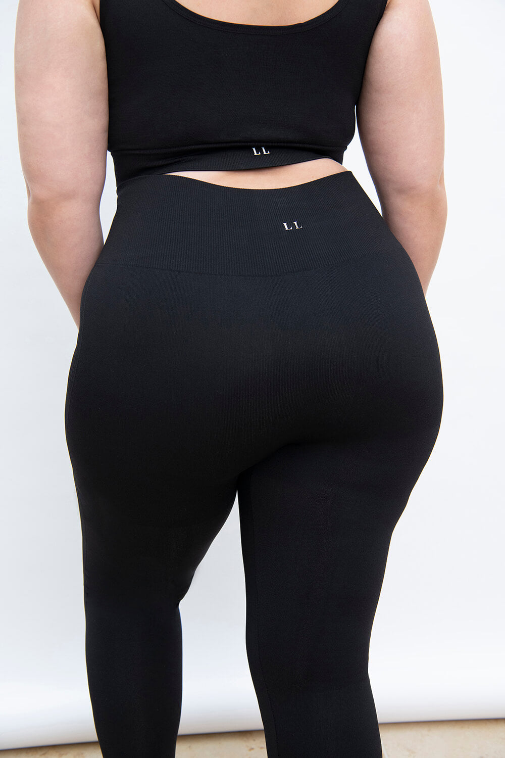 Ultimate High Waisted Seamless Leggings Curvy - Black
