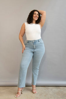 Straight-Fit Jeans Curvy - Light Bleach