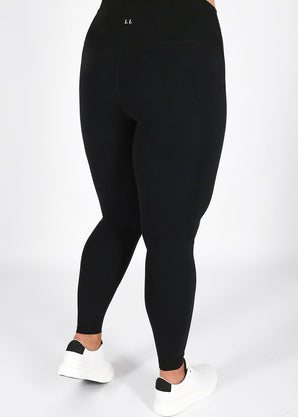 Revitalise 7/8 High Waisted Leggings Curvy - Midnight Black