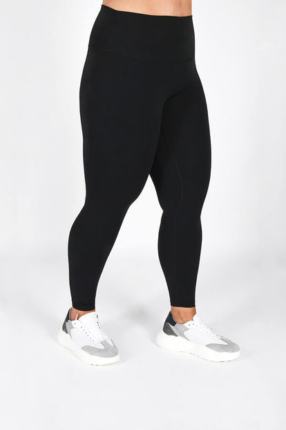 Revitalise High Waisted Leggings Curvy- Midnight Black