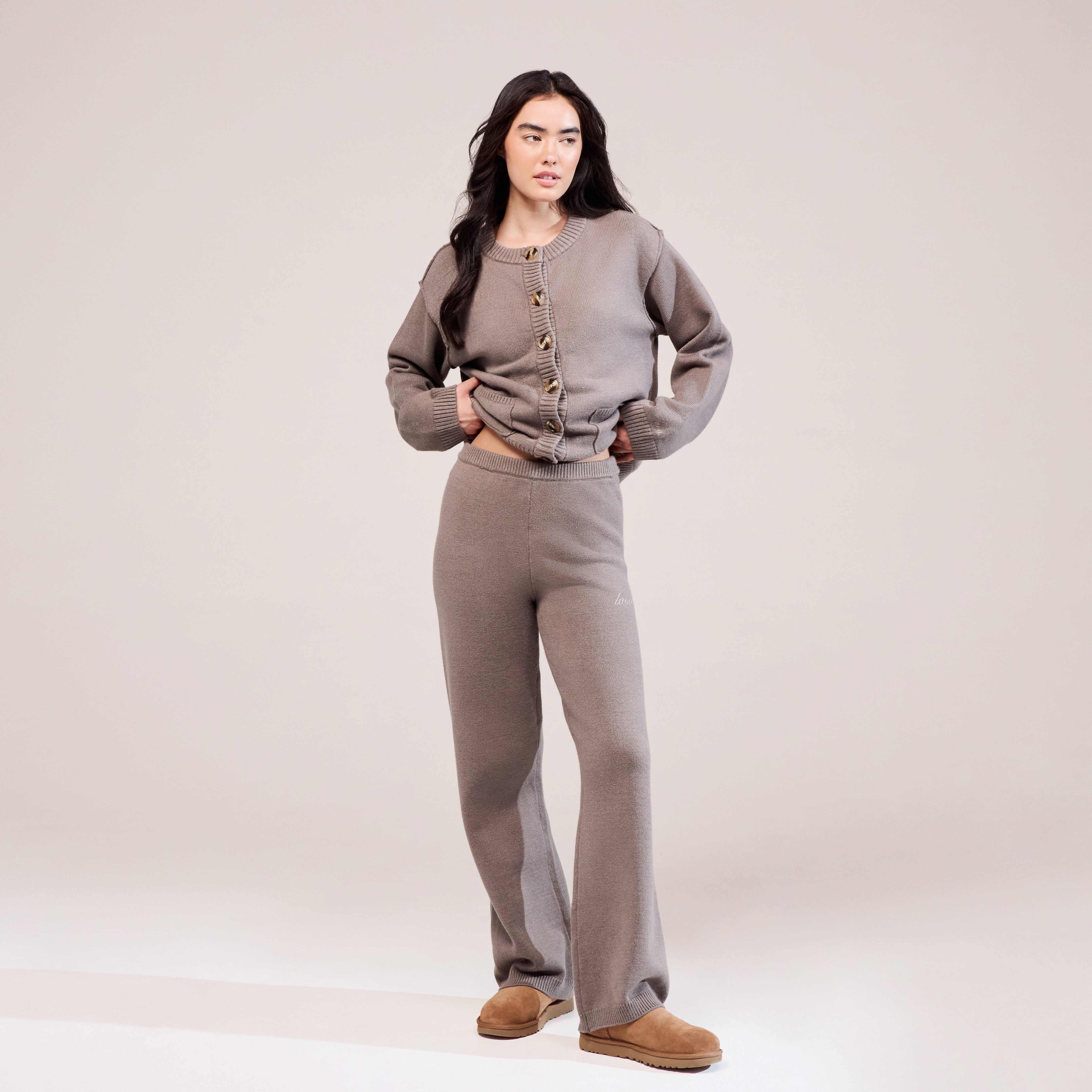 Weite Hose aus weichem Strick - Mokka