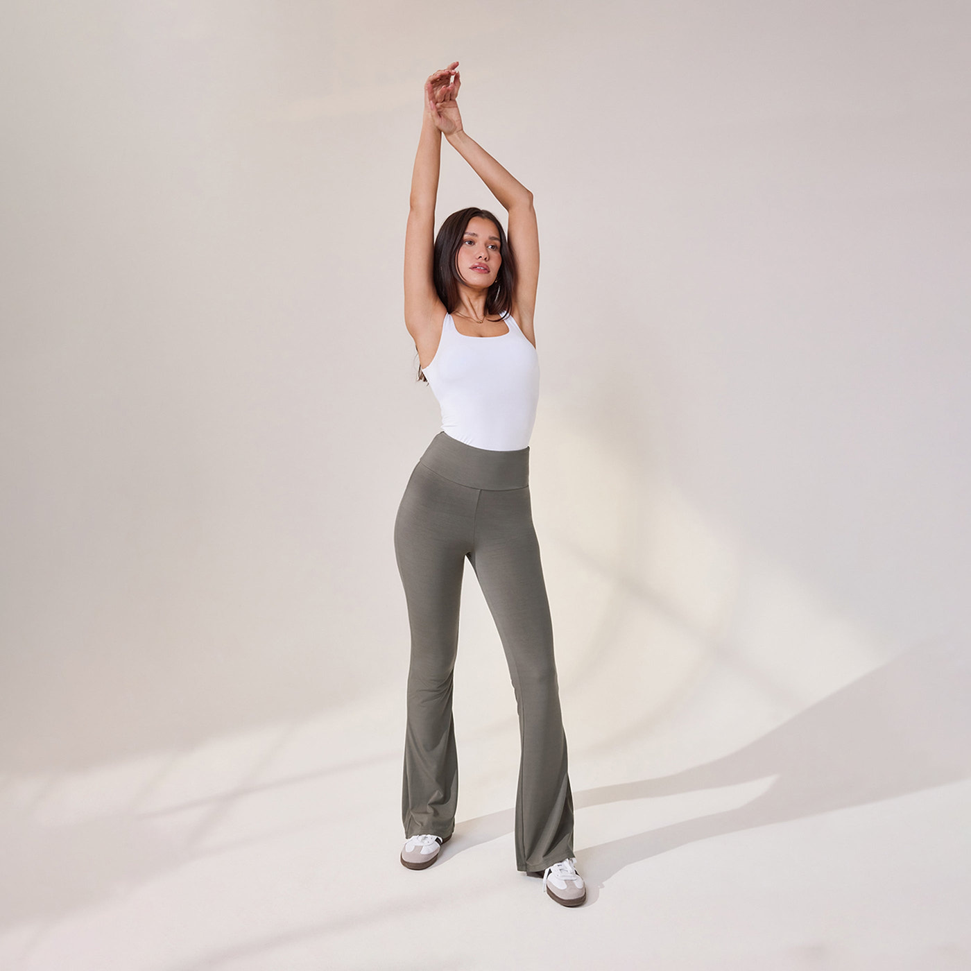 Leichte Leggings mit Schlag - Schiefergrün