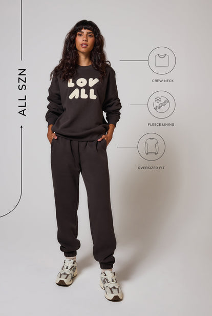 Desi - Height: 5'9 | Wearing Size 8 Tall