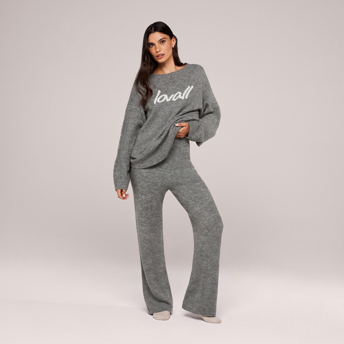 Gebürsteter Strick Oversized Jumper mit Schriftzug - Grau