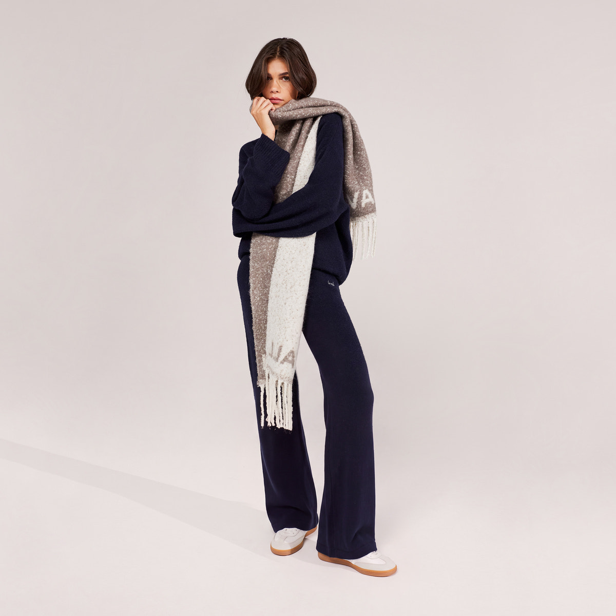 Gebürstete Strickhose mit weitem Bein – Navy