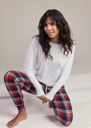 Soft Touch Pyjama Set Curvy - Navy & Red Check