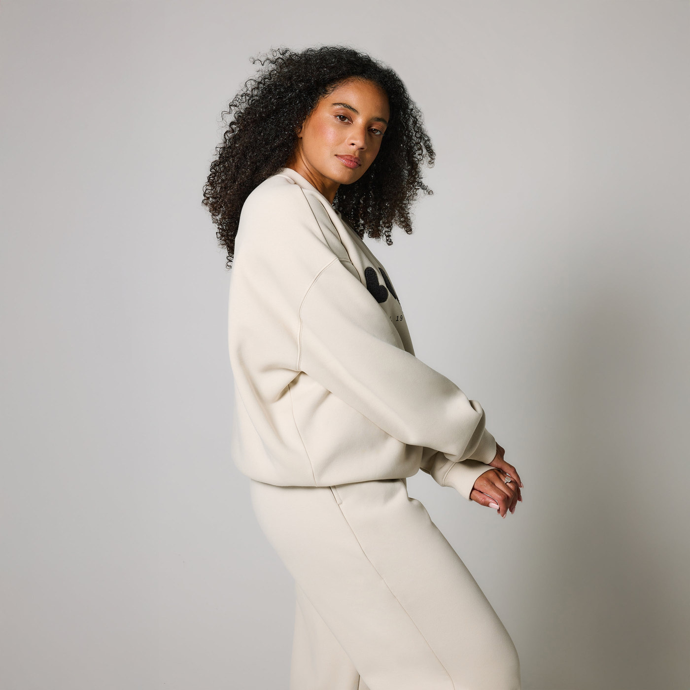 ALL SZN Übergröße Bio-Sweatshirt Curvy Style 2 - Ecru