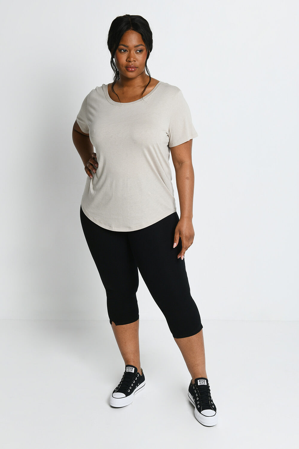 Rose - Height: 5'10 | Wearing Size 18 