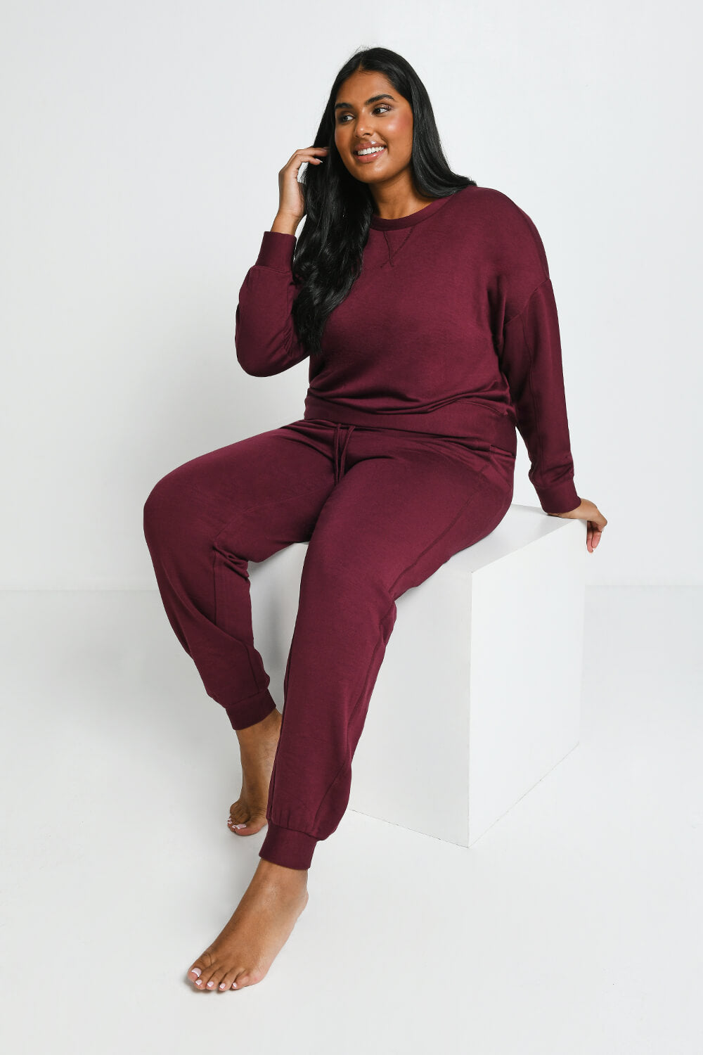 Luxus Lounge Jogginghose Curvy - Dark Cherry