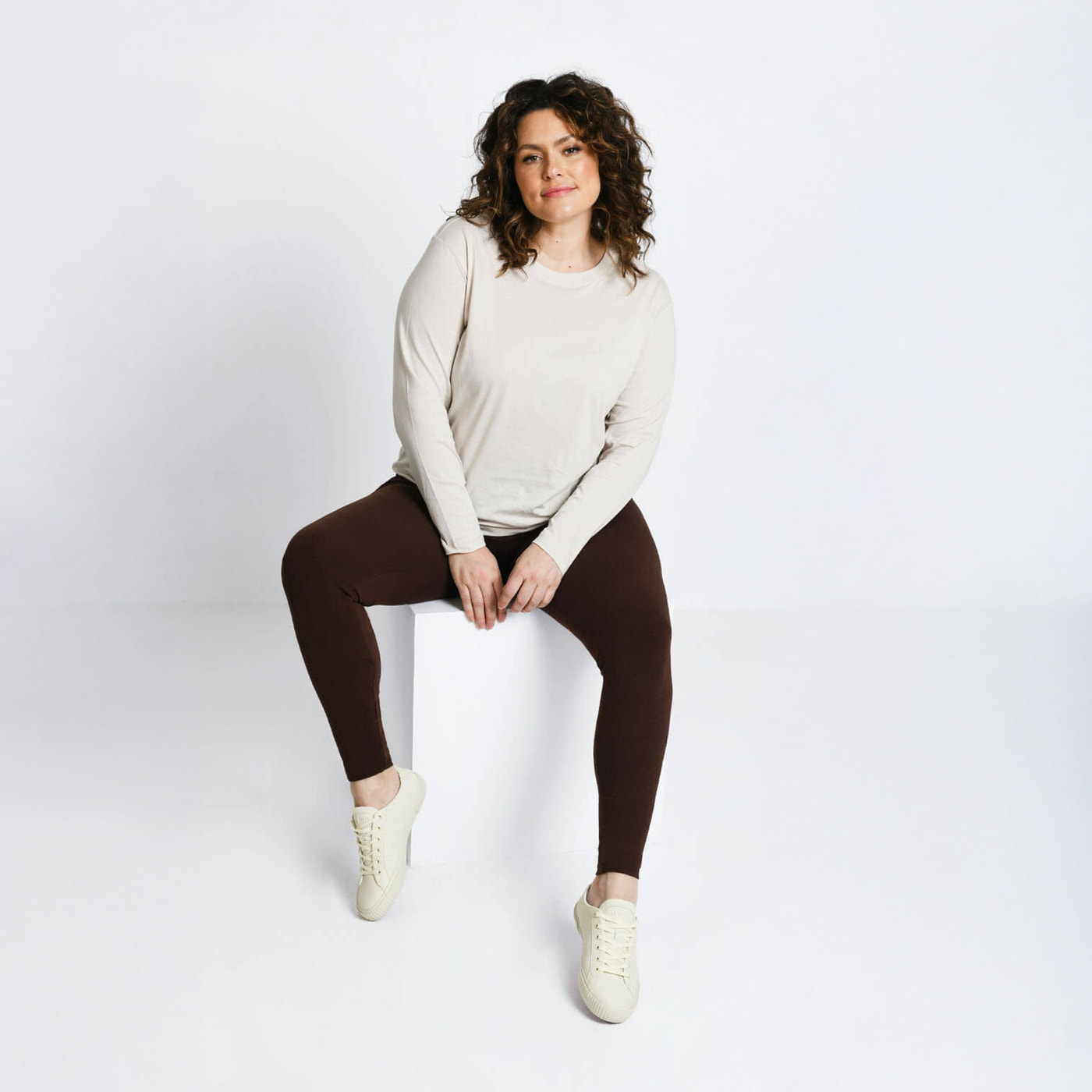 Everyday High Waisted Leggings Curvy - Chocolate Brown