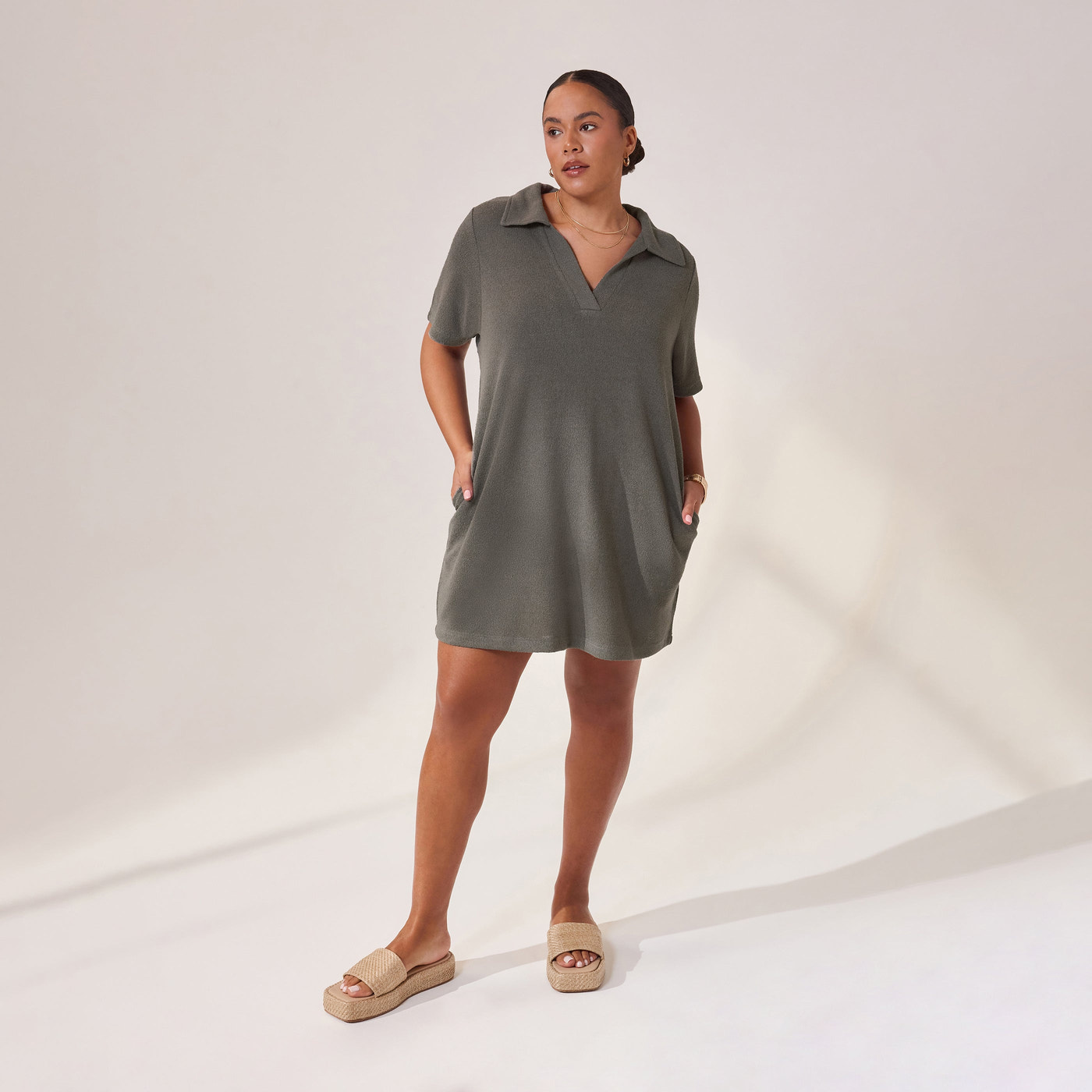 Leichtes Strickkleid mit Kragen - Schiefergrün