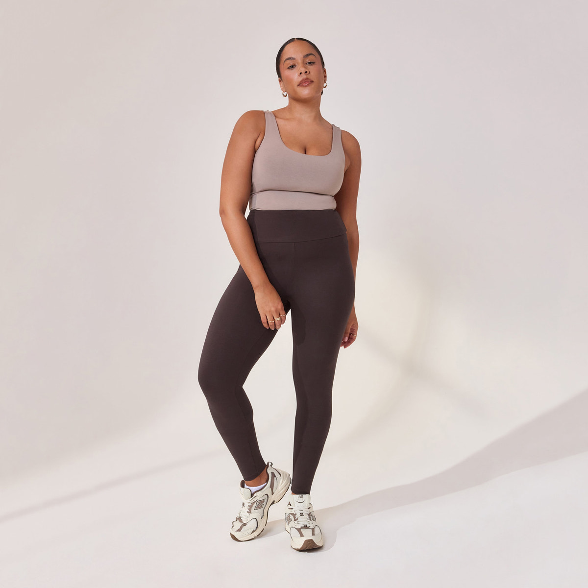 Leichte Alltagsleggings mit hoher Taille – Black Coffee