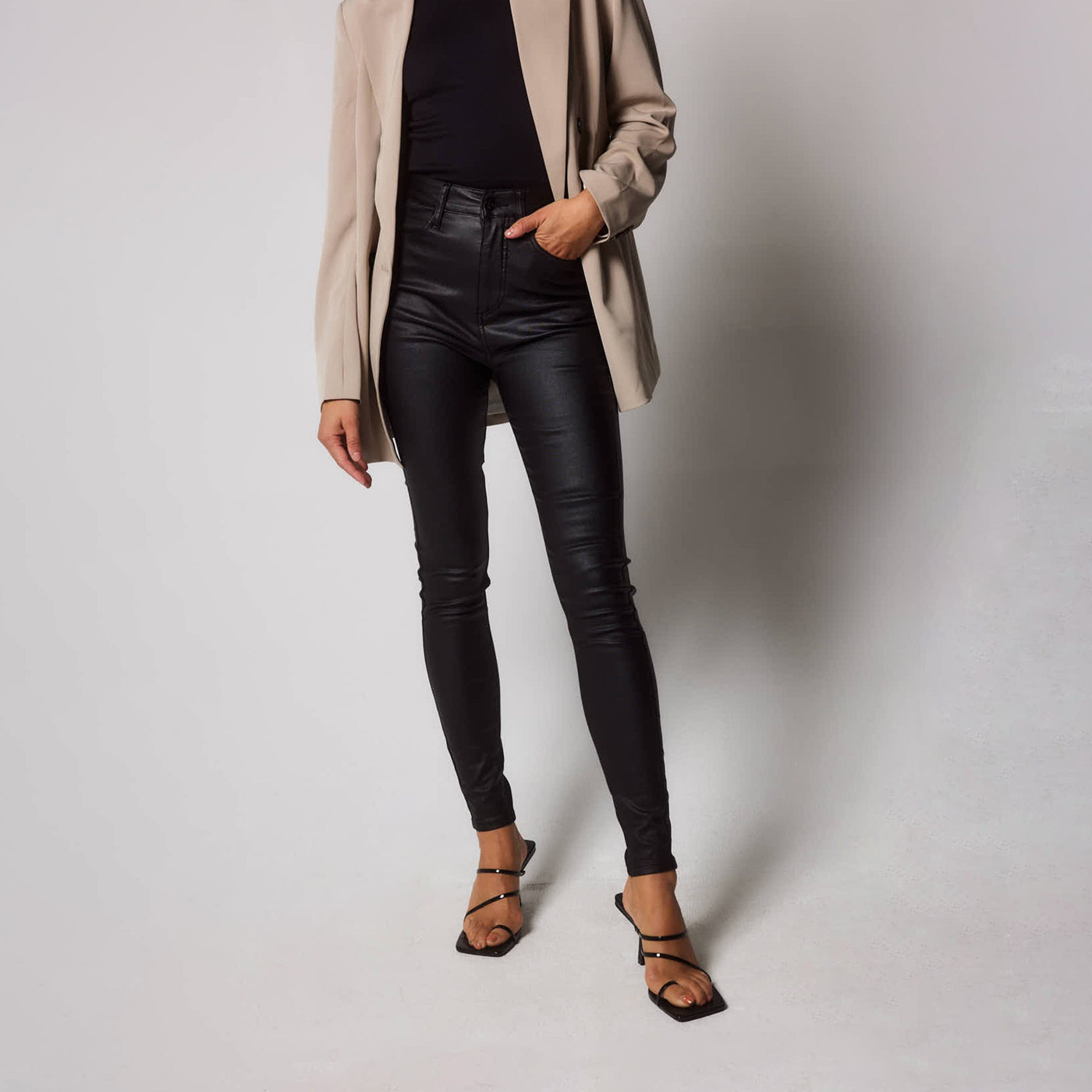 Beschichtete Jeans - Schwarze