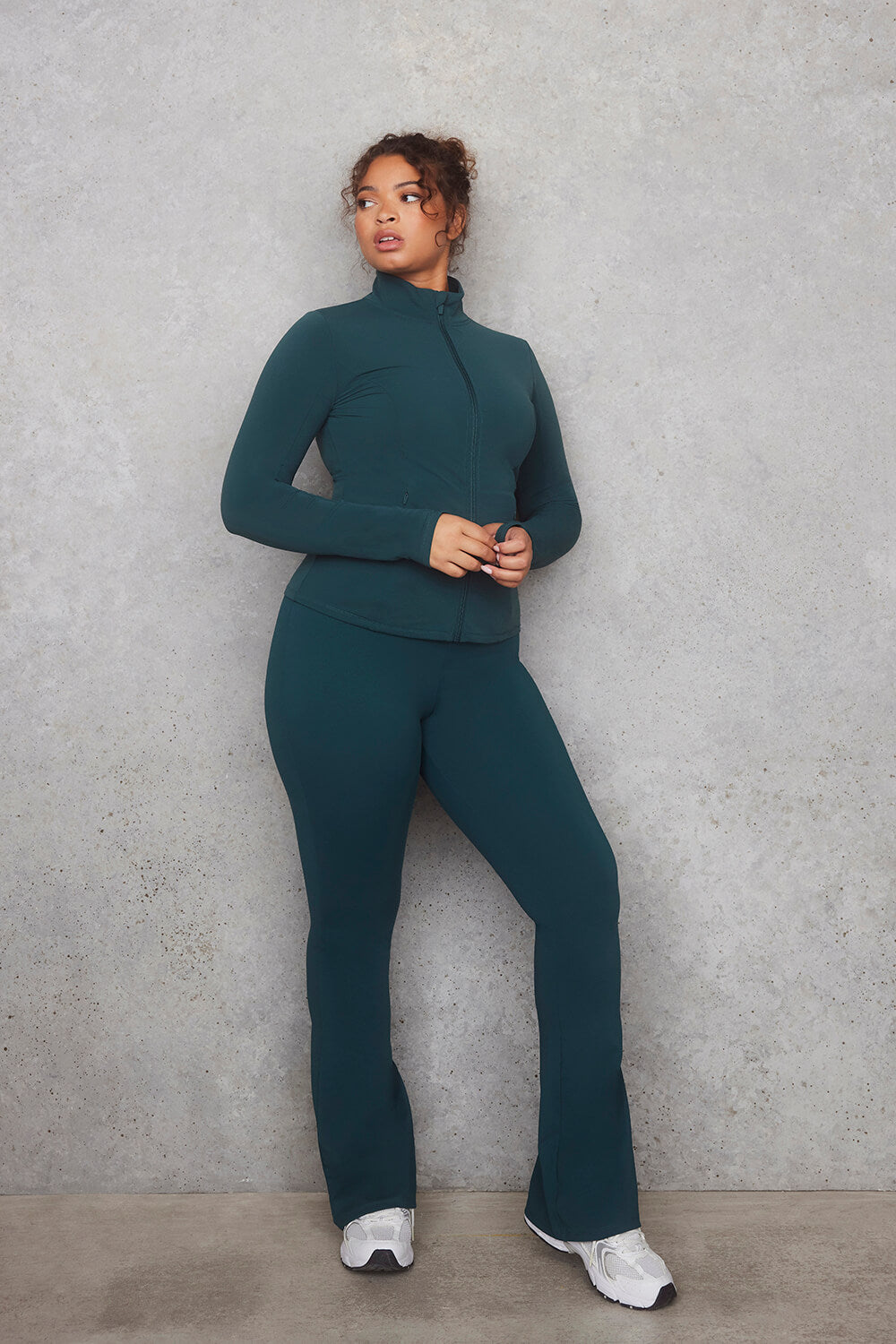 Empower Trainingsjacke Curvy - Deep Forest