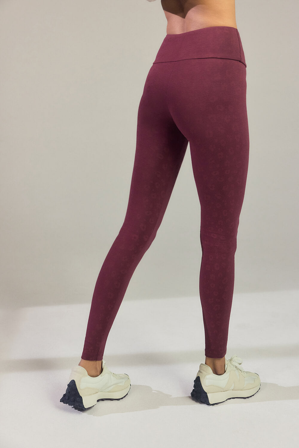 Alltägliche High-Waisted Leggings - Bordeaux-Rote Animal-Print