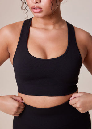 Curve Sculpt Seamless Sports Bra - Black