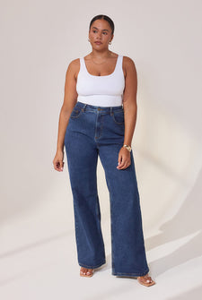Simone - Height: 5'6 | Wearing Size 42 Tall