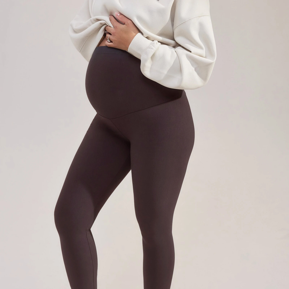 Umstandsleggings für jeden Tag – Black Coffee