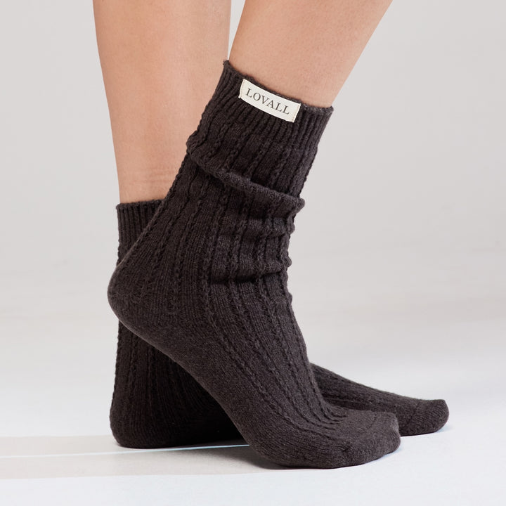 Gestrickte Socken - Schwarzer Kaffee
