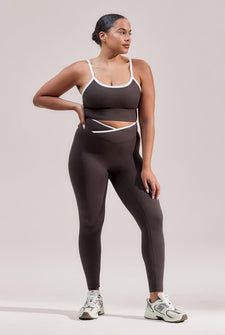 Simone - Height: 5'6 | Wearing Size 42 Tall
