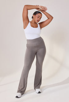 Simone - Height: 5'6 | Wearing Size 42 Tall