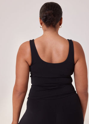 Curve Lightweight Everyday Tank Top - Black