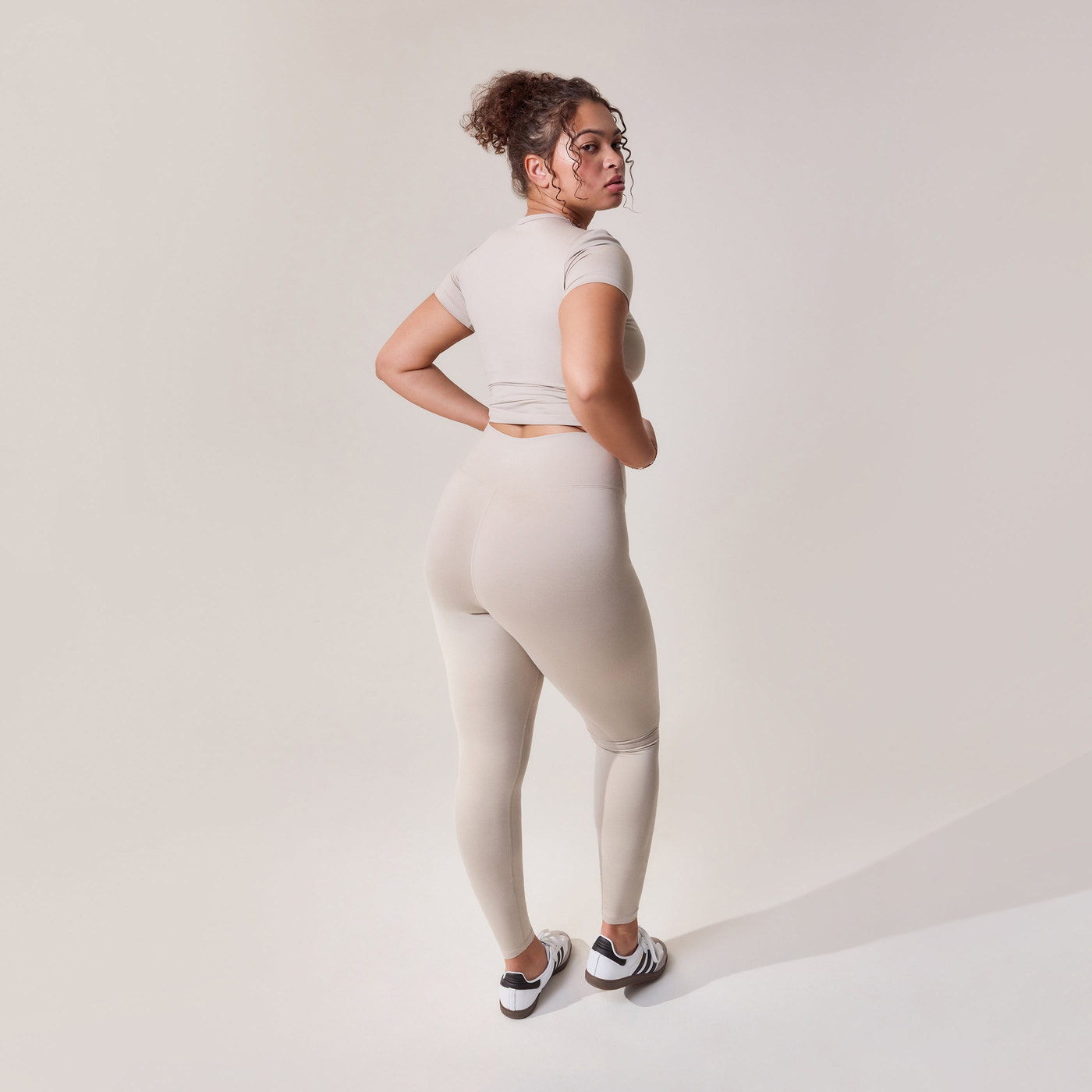 Alltägliche Ultimate Leggings Kurve - Haferbeige