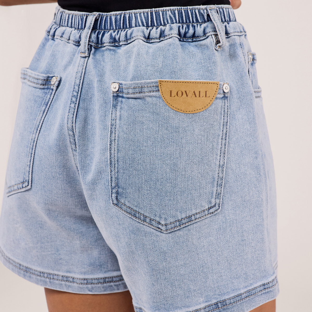 Stretch-Jeansshorts – Helle Waschung