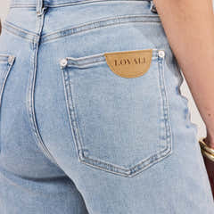 Stretch-Jeans mit weitem Bein – Hell gebleicht
