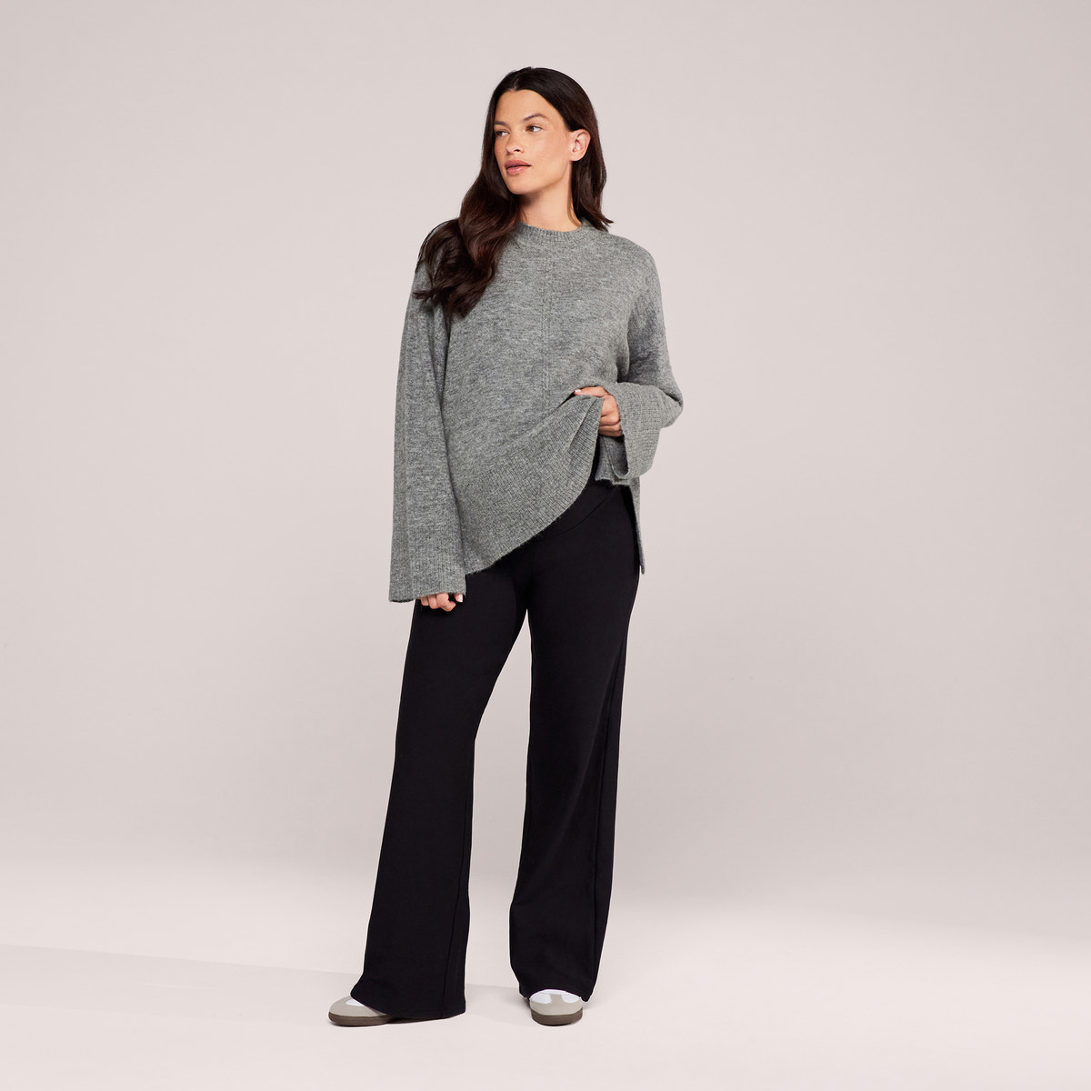 Umstands-Winterleggings mit ausgestelltem Bein – Schwarz
