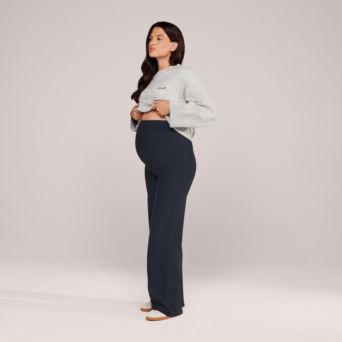Umstands-Winterleggings mit ausgestelltem Bein – Schwarz