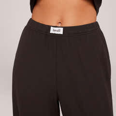 Soft Rib Loungehose mit weitem Bein – Black Coffee