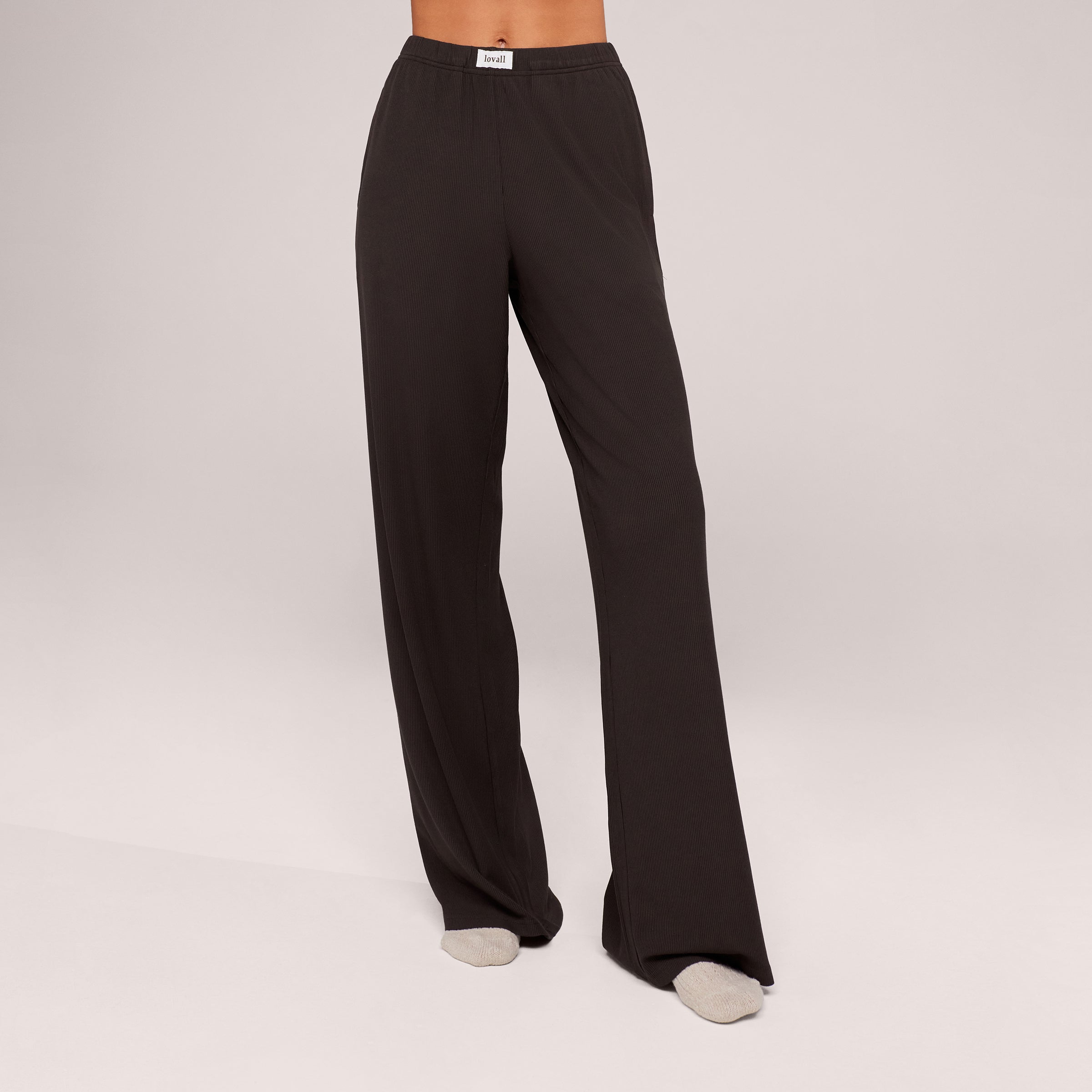 Soft Rib Loungehose mit weitem Bein – Black Coffee