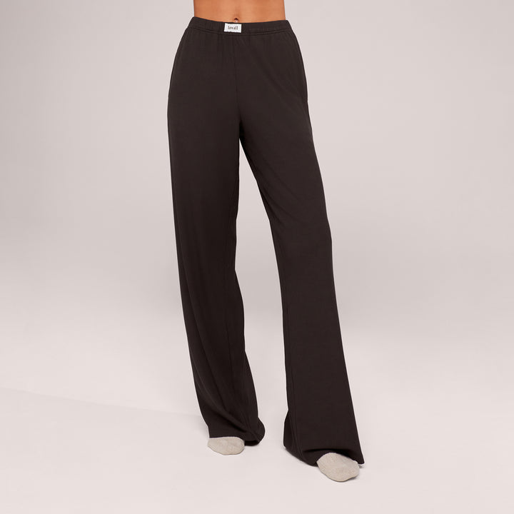 Soft Rib Loungehose mit weitem Bein – Black Coffee