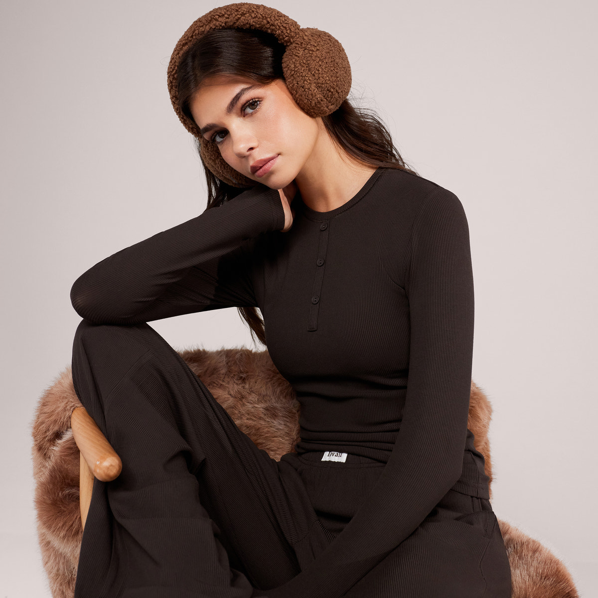 Soft Rib Loungehose mit weitem Bein – Black Coffee