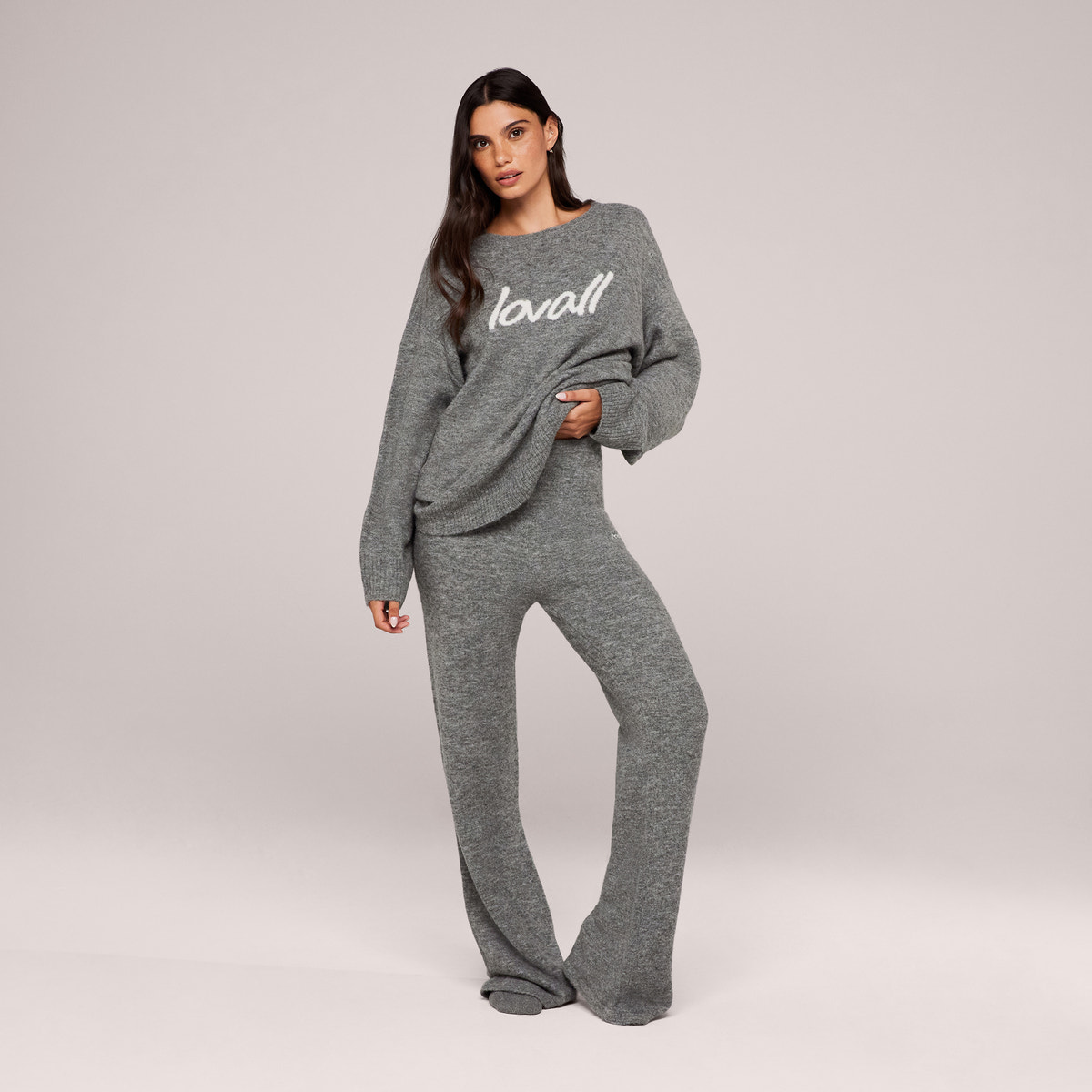 Gebürsteter Strick Oversized Jumper mit Schriftzug - Grau