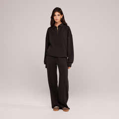 Bio-Jogginghose mit weitem Bein – Black Coffee