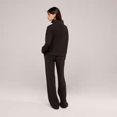 Bio-Jogginghose mit weitem Bein – Black Coffee