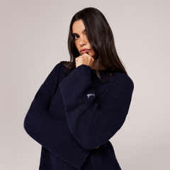 Gebürsteter Strickpullover mit geschlitztem Saum und Oversize-Passform – Marineblau