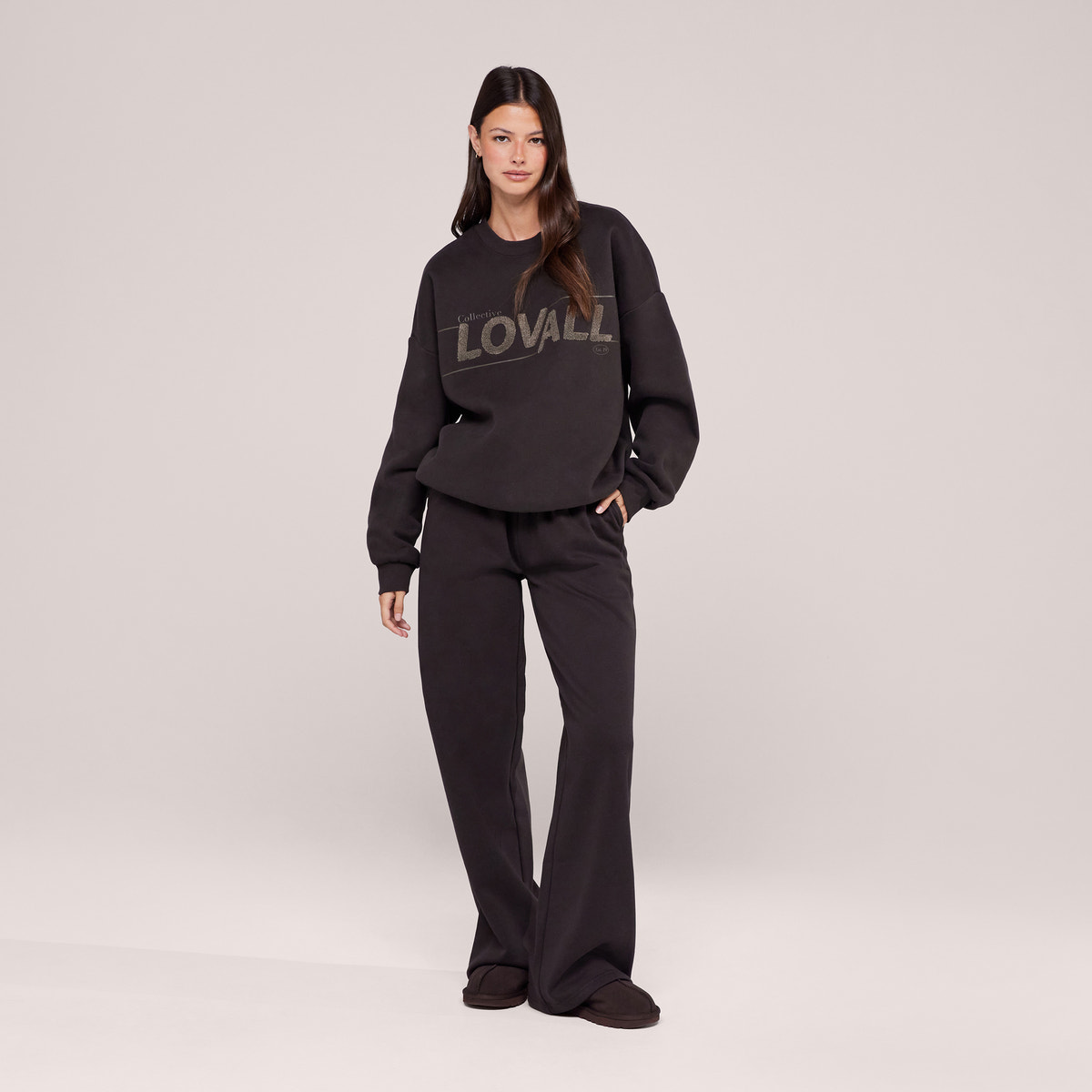 Bio-Jogginghose mit weitem Bein – Black Coffee