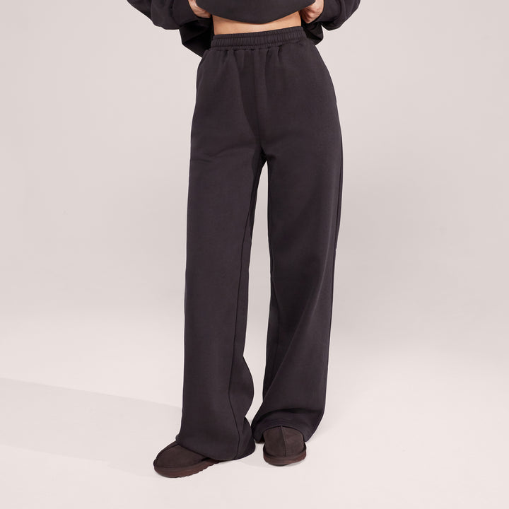 Bio-Jogginghose mit weitem Bein – Black Coffee
