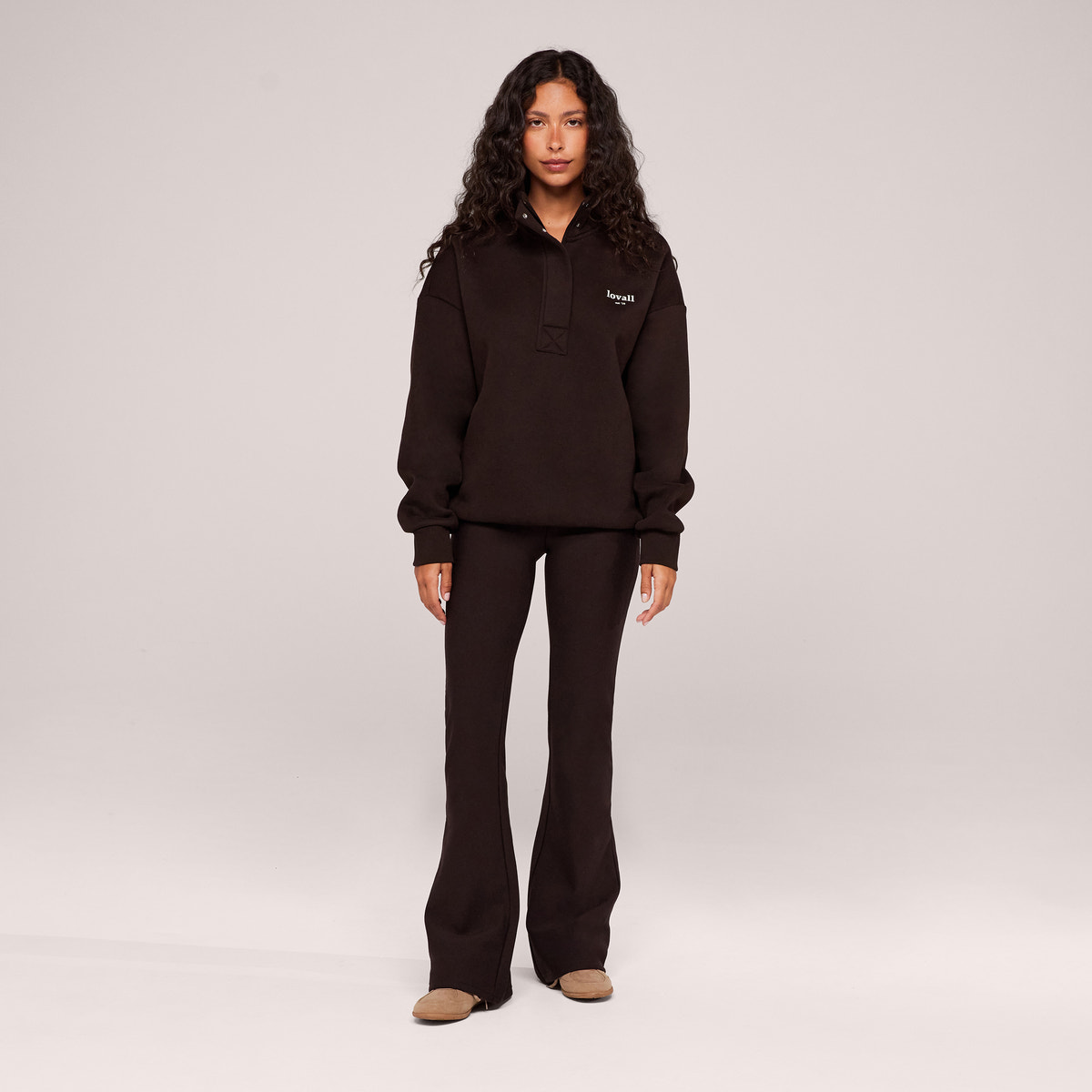 Schweres Sweatshirt mit 1/4-Reißverschluss – Mokka