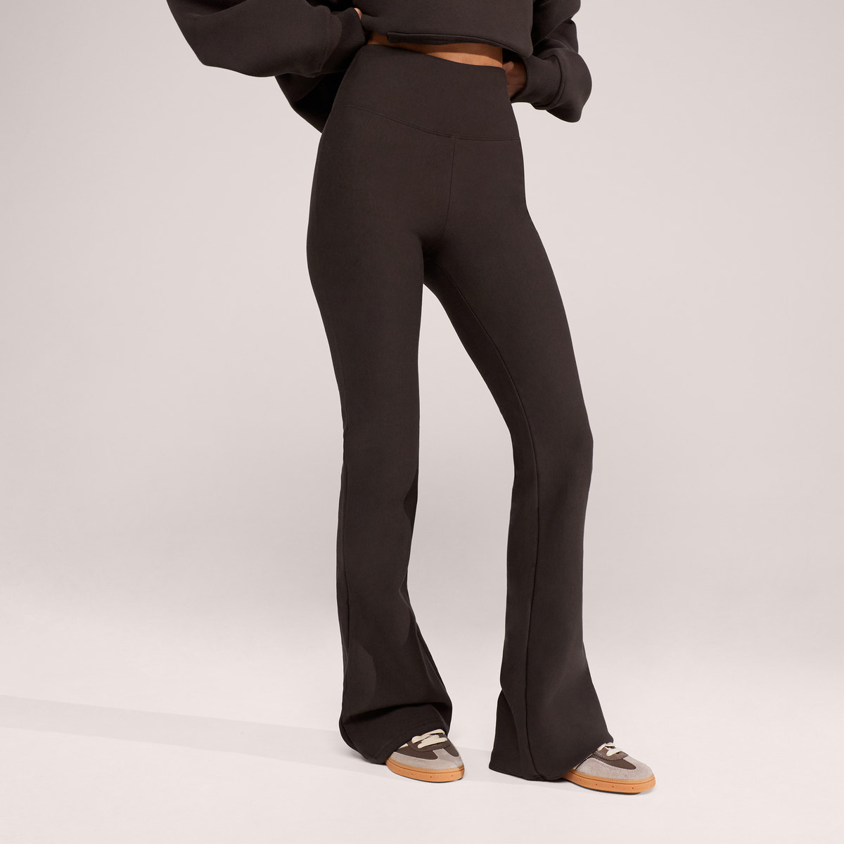 Winter Flare Leggings – Schwarzer Kaffee
